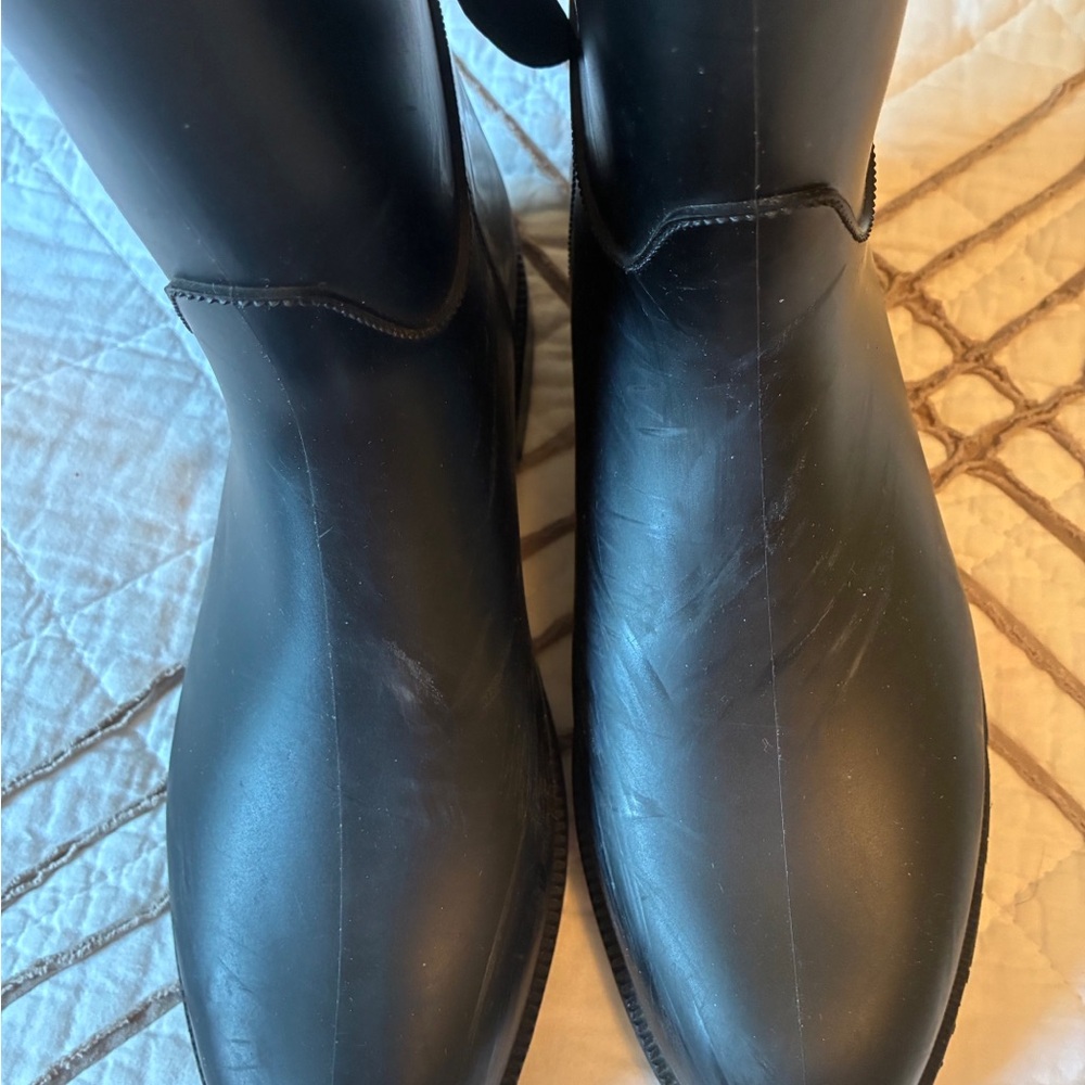 Women’s BURBERRY “Roscot” Black Rubber Riding Rainboots - SZ 38. US 8 - Picture 11 of 14